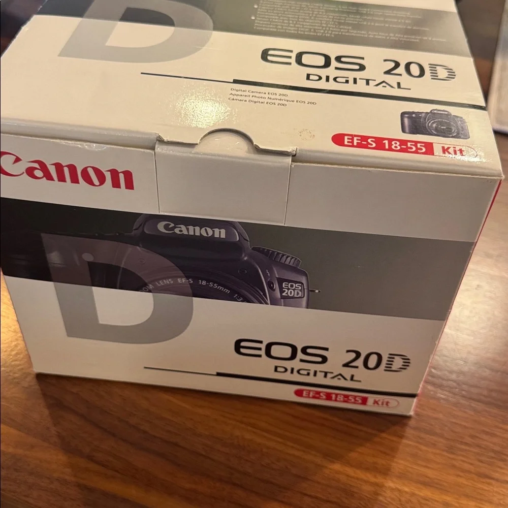 Canon EOS DSLR 20D w/18-55 lens kit Digital Camera